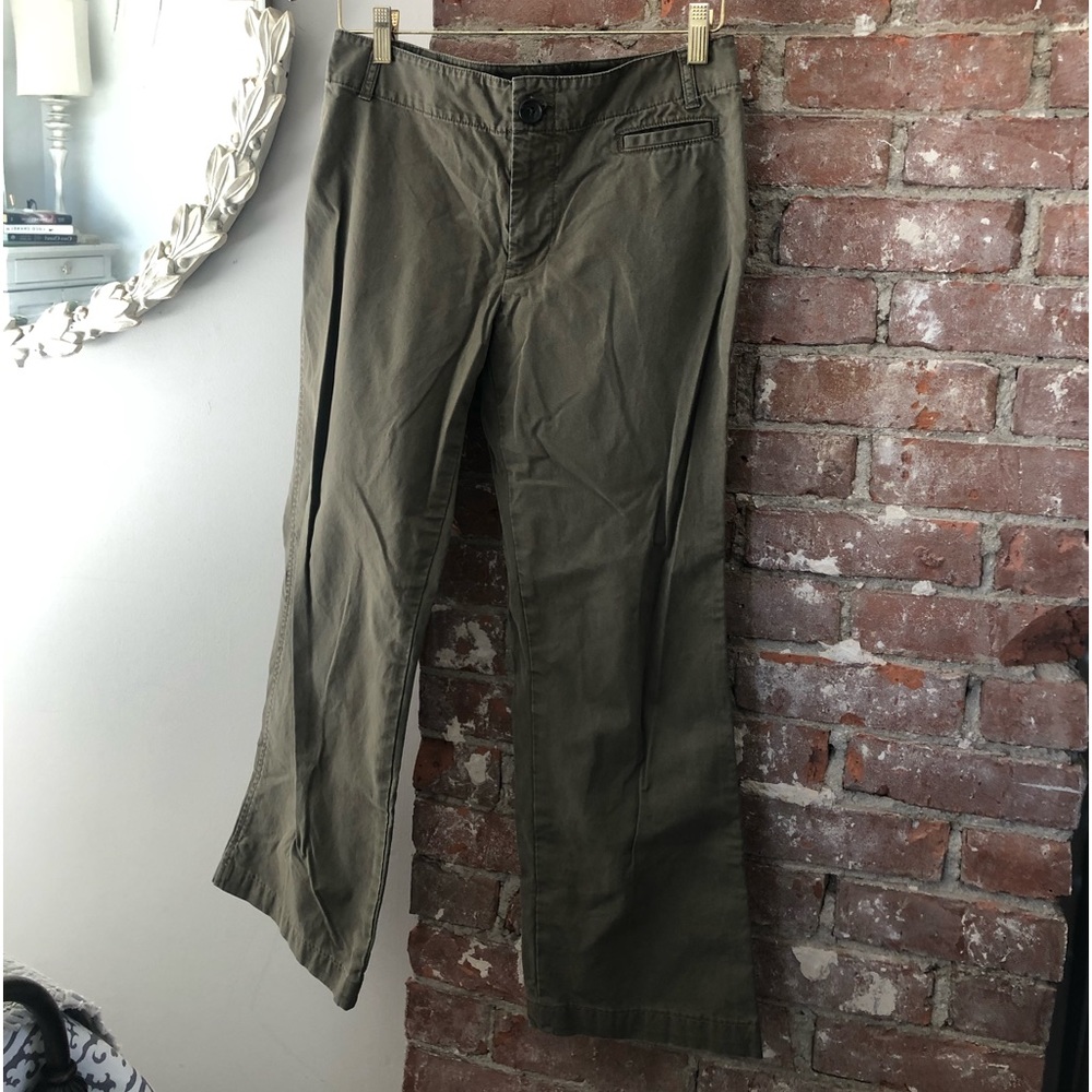 Banana Republic….khakis NWOT